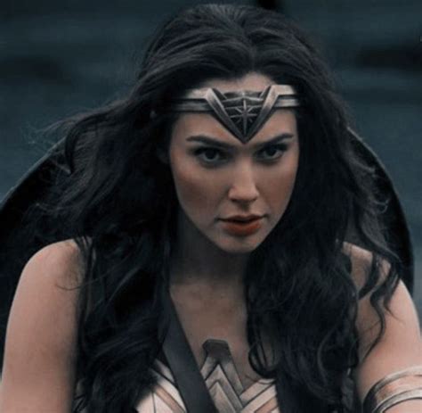 gal gadot leaks|Wonder Woman leaked photos: Gal Gadot packs a punch as。